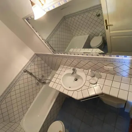 Belocations - La Marina Apartment